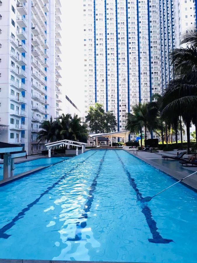 Myrvin At Grass Residences, Qc Manila Exterior photo